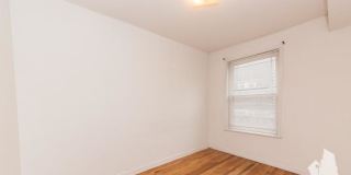 1507 West Barry Avenue Gallery 1