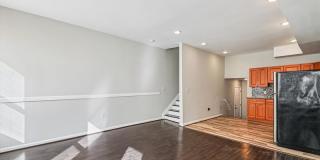 1324 West Lombard Street - 2 Gallery 16