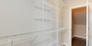 Stunning South End end unit townhome in the modern and amazing Southpoint community. Gallery 31
