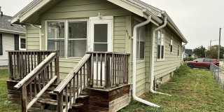 2 Bedroom Home with Basement & Garage Gallery 1