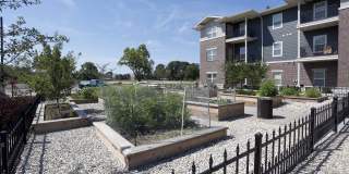 The Retreat On Washington - Affordable Housing Gallery 20
