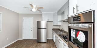 512 Oshaughnessy Avenue NE unit: A Gallery 10
