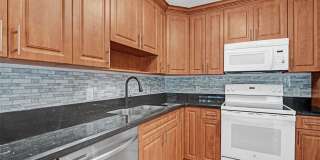 6101 NE 7th Avenue Gallery 13