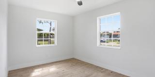 2312 Redwood Road Gallery 13