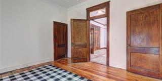 2733 Hillcrest Avenue Gallery 38