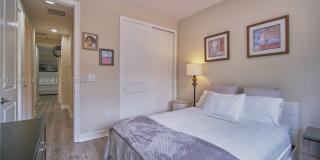 129 Riverwalk Cir E Gallery 14