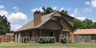 1013 Kelly Park Road Gallery 1