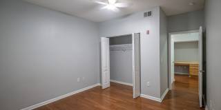 Available for Immediate Move in!  Gorgeous 2 Bedroom Condo with Garage on the 1st Floor! Gallery 13
