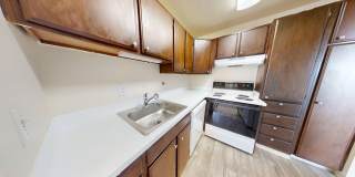 LIVE CLOSE TO CARKEEK PARK! Gallery 17