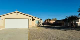 3BD/2BA Rental with 2 Car Garage in Fort Mohave, AZ Gallery 1