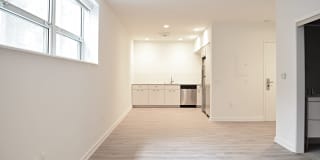 Interstate Gallery 28