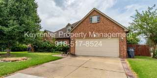 Stunning 4 Bed 3 Bath Home in Jenks! Gallery 1