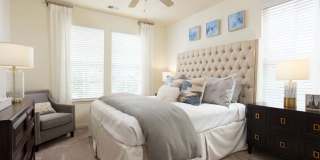 Avery at Turkey Creek Gallery 14