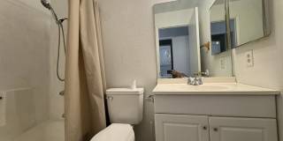 3185 Gallery 21