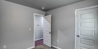 New Construction in Varenna Landing! Storm shelter and lawn care included! Gallery 14