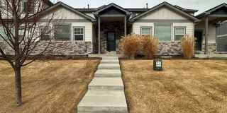 Amazing 3 bedroom townhome in Windsor! Gallery 1