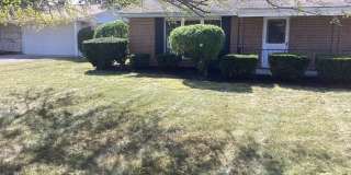 495 Meadow Lane Gallery 1