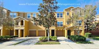 OUTSTANDING 2 Bedroom / 2.5 Bath / 2 Car Tandem Garage ! WILLOWBROOK- LAKEWOOD RANCH! Gallery 1