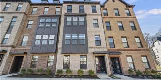 This beautiful 3 bed 2.5 bath 2-story condo provides a grand feeling with tall ceilings & over 1600 sq feet. Gallery 1