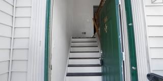 Spacious Newly Rennovated 2 Bedroom House with 2.5 Bath Gallery 5