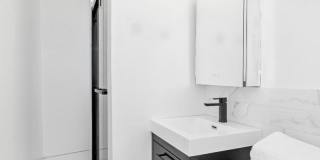 211 Lafayette Avenue Gallery 5