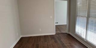 130 Lori Lane Gallery 8