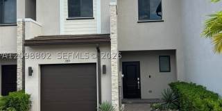 399 NE 211th Ter Gallery 1