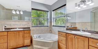 853 SW 11th Ct Gallery 28