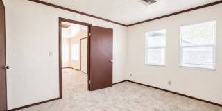 1005 North Center Avenue - Unit A Gallery 9