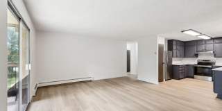 (55+) Newly Renovated 2br Condo in the Heather Gardens Community Gallery 8