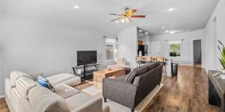 927 E Swift Drive Gallery 6