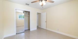 3730 NE 13th Terrace Gallery 21