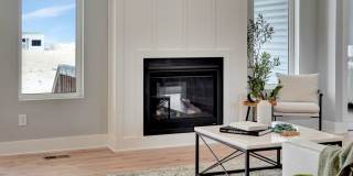 Beautiful Luxury Townhome with Walkout Basement Gallery 1