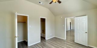 Viewable November 1st!  Pets Accepted! Gallery 12