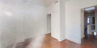 Four Bedroom 2,500 Square Foot House W/Back Patio, Multiple Kitchens/Laundry Facilities Gallery 15