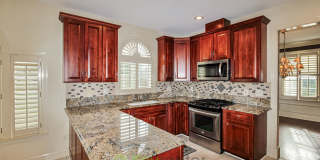 $750 Off 1st Month's Rent -3 Bdrm/ 3.5 Bath, Home with Garage in Downtown Wilmington Gallery 6