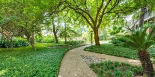 Creole on Yorktown Gallery 13