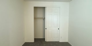 LIKE NEW 4 BEDROOM IN PEORIA Gallery 27
