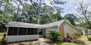 SPACIOUS NE 4/2 w/ Bonus Room/Den, Large Fenced Yard, Screened Porch, & Tile Floors! Avail NOW for $1995/month! SPACIOUS NE 4/2 w/ Bonus Room/Den, Large Fenced Yard, Screened Porch, & Tile Floors! Avail NOW for $1995/month! Gallery 1