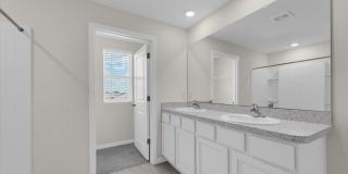 Available now in Wimauma | Spacious 5BR Home with 2,600+ Sqft Gallery 27
