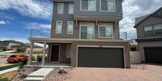 Beautiful 3-Bedroom Home in Banning Lewis Ranch! Gallery 3