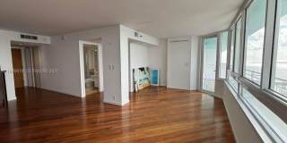 400 S Pointe Dr Gallery 13