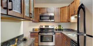 Cedars Lakeside Gallery 10