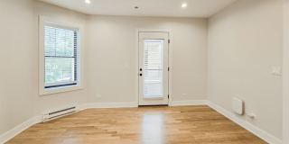 2237-41 N Bissell Gallery 2