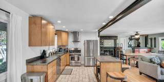 FULLY FURNISHED MODERN COUNTRY RETREAT WITH UTILITIES INCLUDED Gallery 1