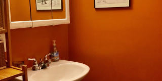 Charming 2 Bedroom/1.5 Bathroom Townhome in Federal Hill w/ Rooftop Deck! Gallery 10