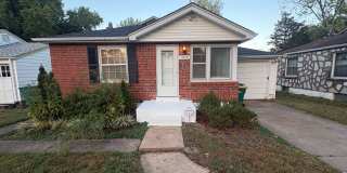 Charming, Updated 2 Bed/ 1 Bath Gallery 1