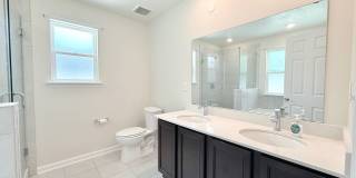 Beautiful 4BR Home with Open Floor Plan & Fully Fenced Backyard Gallery 18