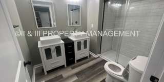 310 W Poplar Gallery 16