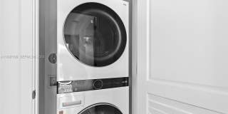 1080 Brickell Avenue Gallery 19